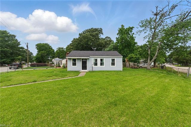 400 Cedar DR, Hampton, VA 23669