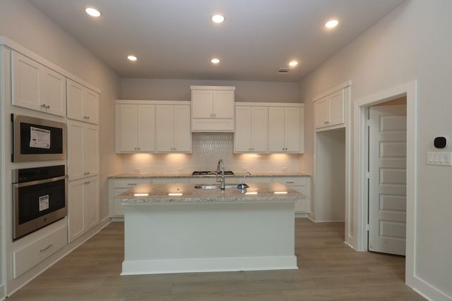 6909 Nubuck Drive, Montgomery, TX 77316