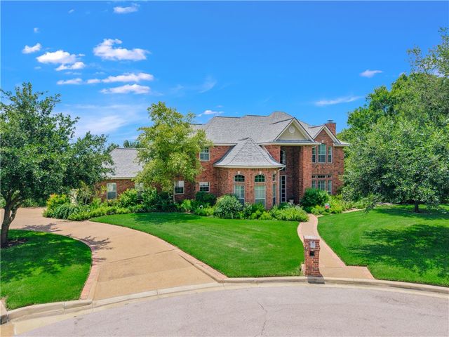 1402 Millcreek Court, College Station, TX 77845