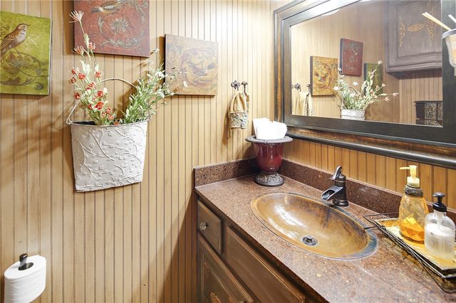 1402 Millcreek Court, College Station, TX 77845
