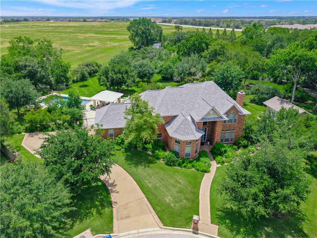 1402 Millcreek Court, College Station, TX 77845 — photo 3