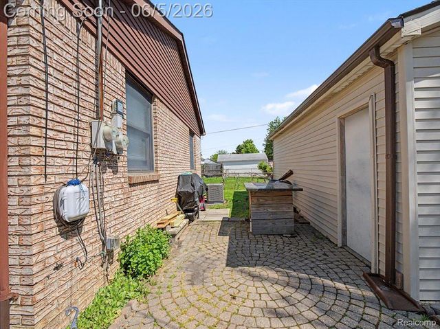 14275 Irene Street, Southgate, MI 48195