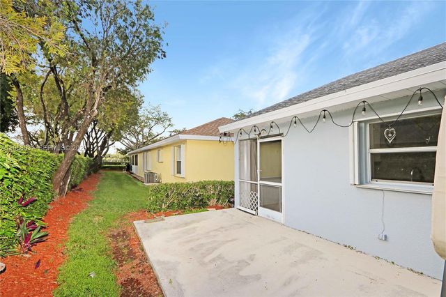 527 SE 21st Dr, Homestead, FL 33033