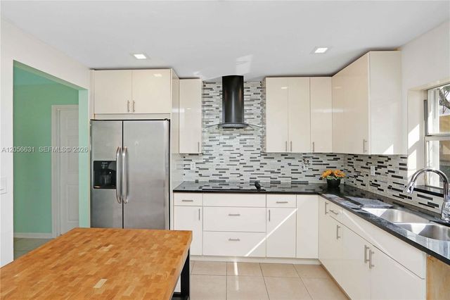 527 SE 21st Dr, Homestead, FL 33033