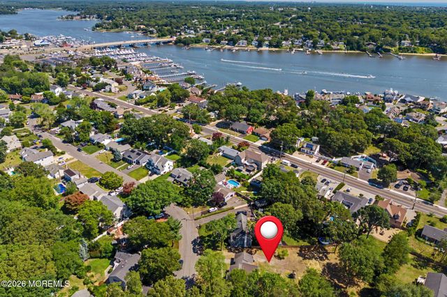 222 Eastham Road, Point Pleasant, NJ 08742
