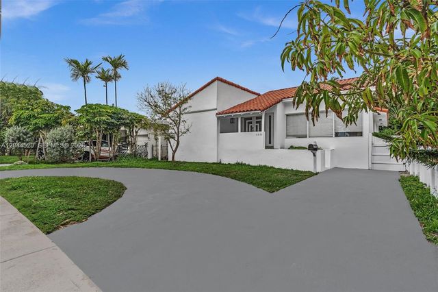 8858 Harding Avenue, Surfside, FL 33154
