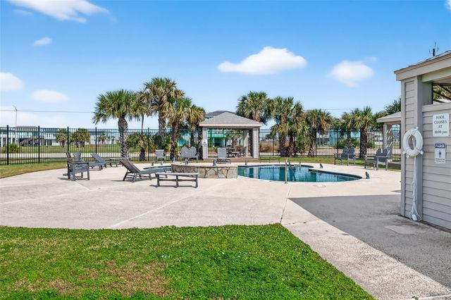 18047 Shaman Drive, Galveston, TX 77554