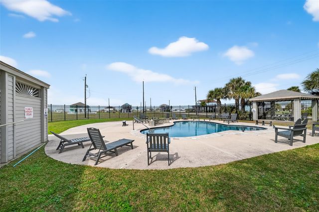 18047 Shaman Drive, Galveston, TX 77554