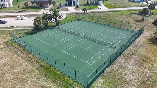 18047 Shaman Drive, Galveston, TX 77554