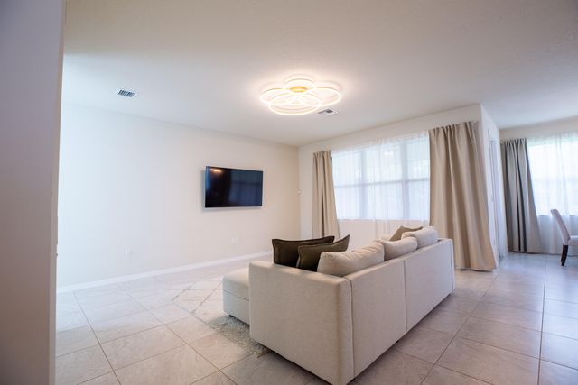 4601 E Pinehurst Trl Trail E, Oakland Park, FL 33309