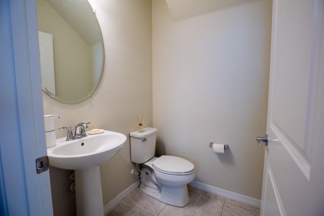 4601 E Pinehurst Trl Trail E, Oakland Park, FL 33309