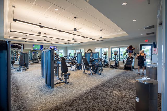 4601 E Pinehurst Trl Trail E, Oakland Park, FL 33309