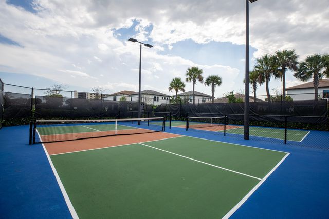 4601 E Pinehurst Trl Trail E, Oakland Park, FL 33309