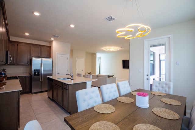 4601 E Pinehurst Trl Trail E, Oakland Park, FL 33309