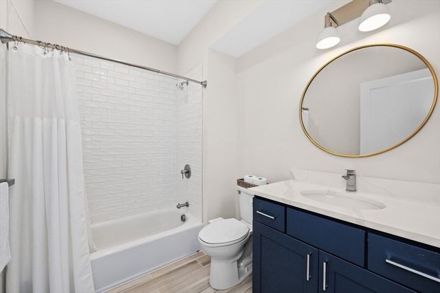 27 Ward St 302, Boston, MA 02127