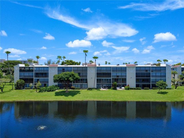 14360 Strathmore Lane 203, Delray Beach, FL 33446