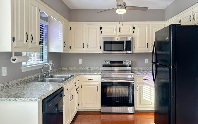 1127 Brentwood Pt, Brentwood, TN 37027
