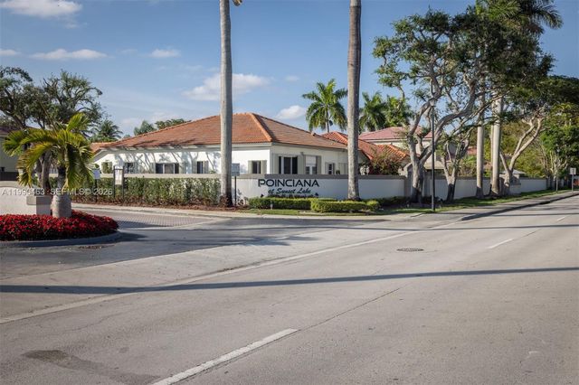 8172 SW 163rd Ct, Miami, FL 33193