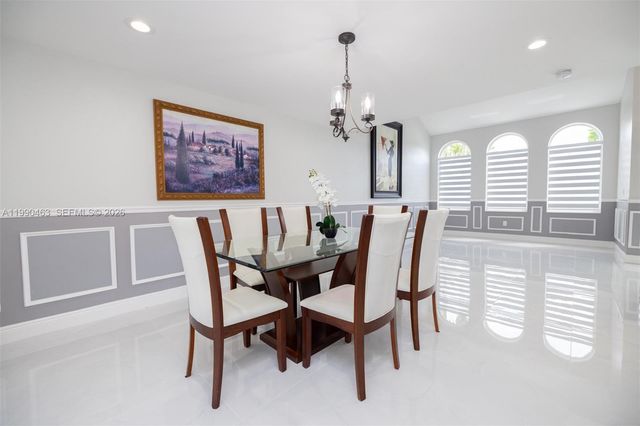 8172 SW 163rd Ct, Miami, FL 33193