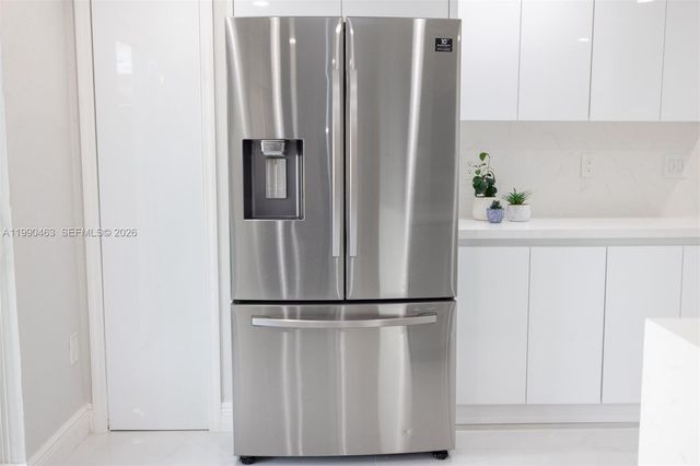 8172 SW 163rd Ct, Miami, FL 33193