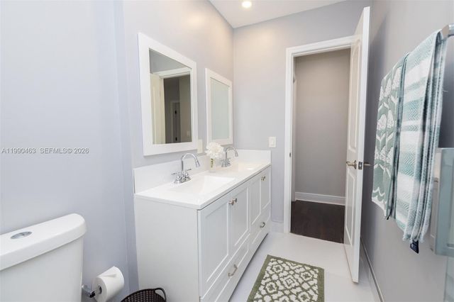 8172 SW 163rd Ct, Miami, FL 33193