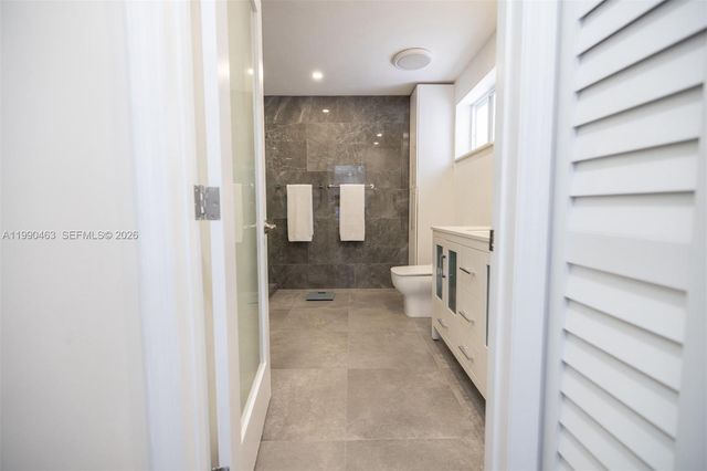 8172 SW 163rd Ct, Miami, FL 33193