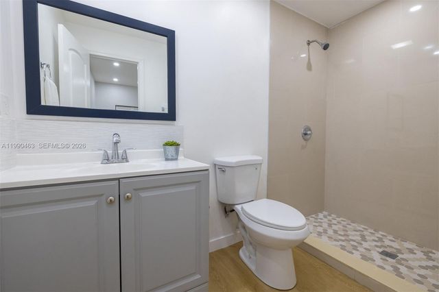 8172 SW 163rd Ct, Miami, FL 33193