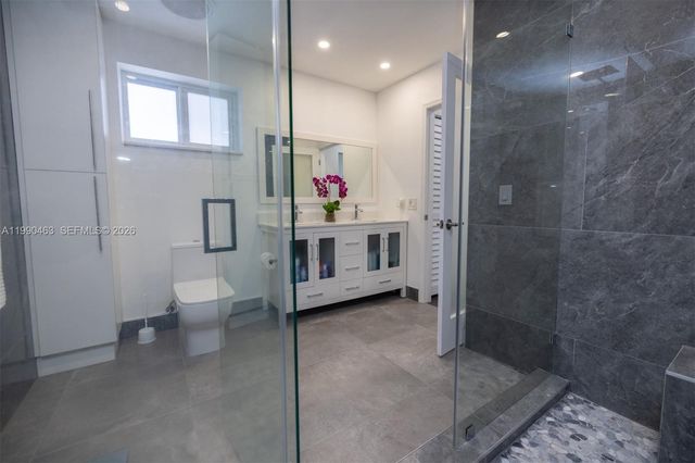 8172 SW 163rd Ct, Miami, FL 33193