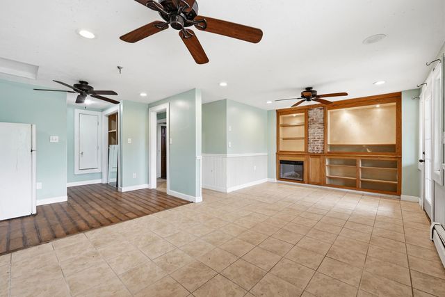1754 2nd Street, Milton, WV 25541
