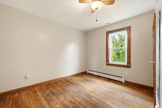 1754 2nd Street, Milton, WV 25541