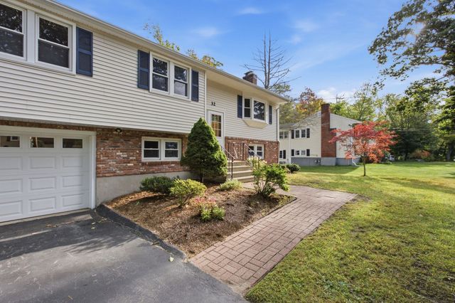 32 Westwood Street, Burlington, MA 01803