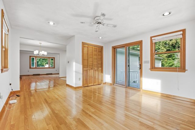 32 Westwood Street, Burlington, MA 01803
