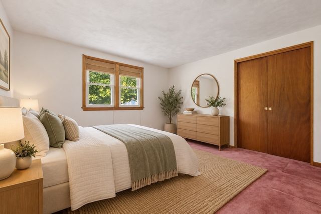 32 Westwood Street, Burlington, MA 01803