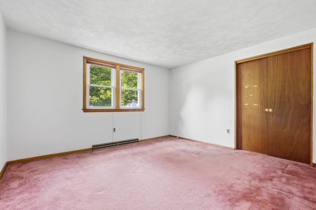32 Westwood Street, Burlington, MA 01803