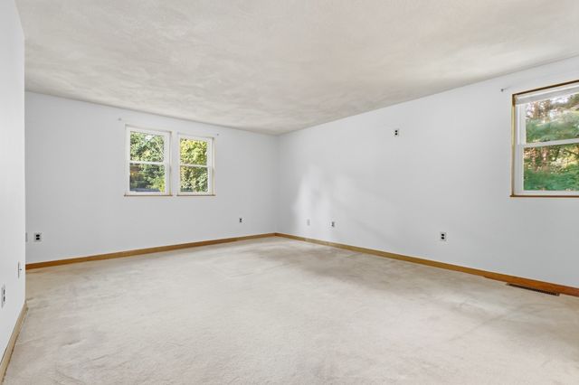 32 Westwood Street, Burlington, MA 01803