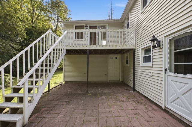 32 Westwood Street, Burlington, MA 01803