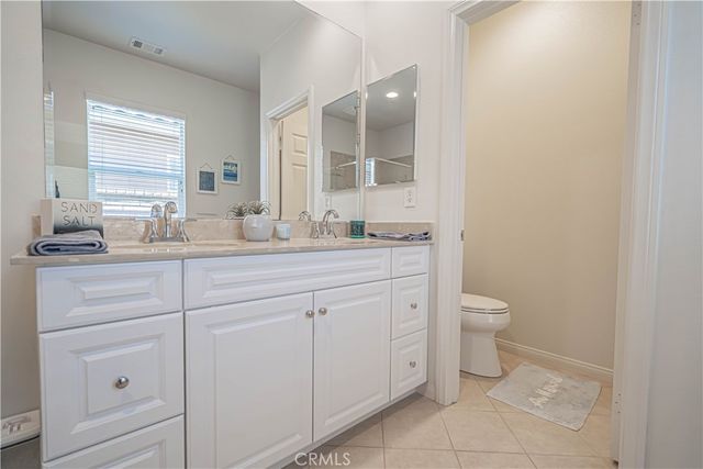 20311 Amorette Court, Saugus, CA 91350