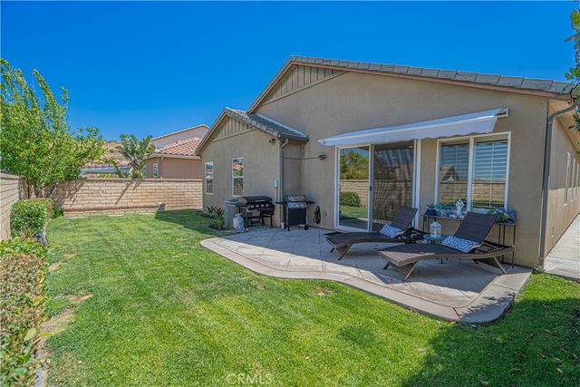 20311 Amorette Court, Saugus, CA 91350