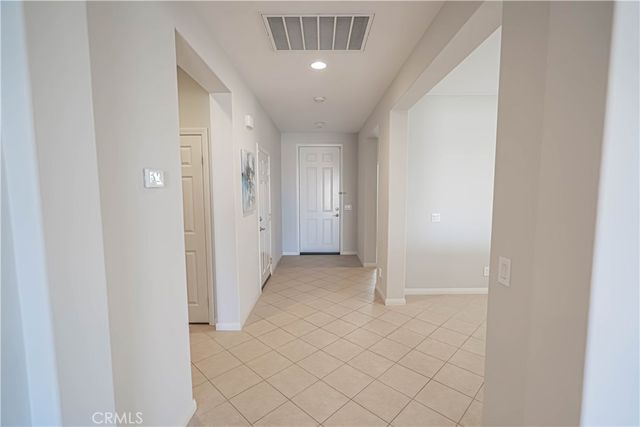 20311 Amorette Court, Saugus, CA 91350