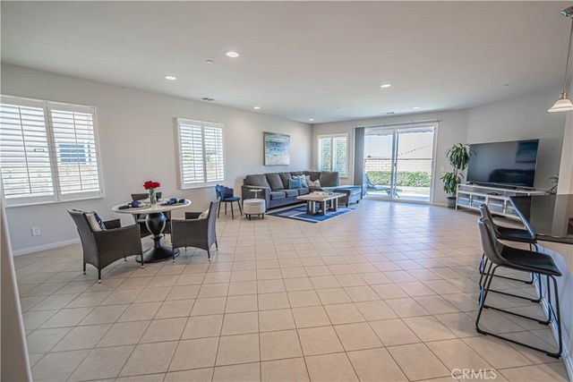 20311 Amorette Court, Saugus, CA 91350