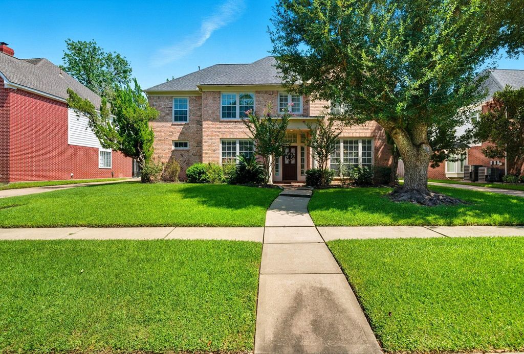 4907 Cambridge Street, Sugar Land, TX 77479
