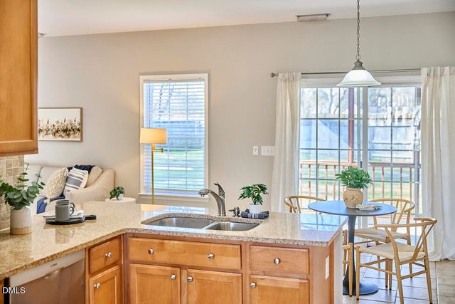 3008 Knottsberry Way, Apex, NC 27539