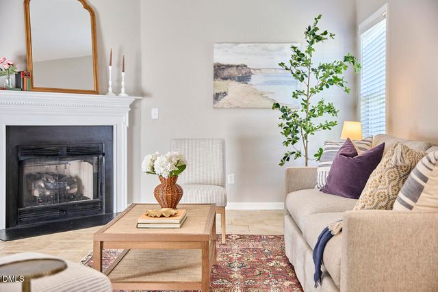 3008 Knottsberry Way, Apex, NC 27539