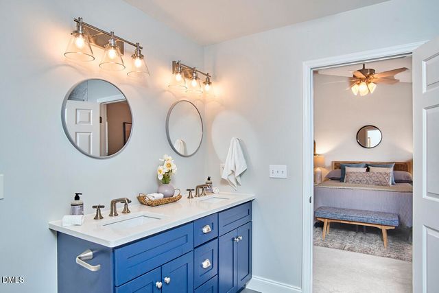 3008 Knottsberry Way, Apex, NC 27539