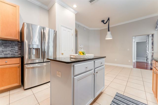 15211 MERLINGLEN PLACE, Lithia, FL 33547