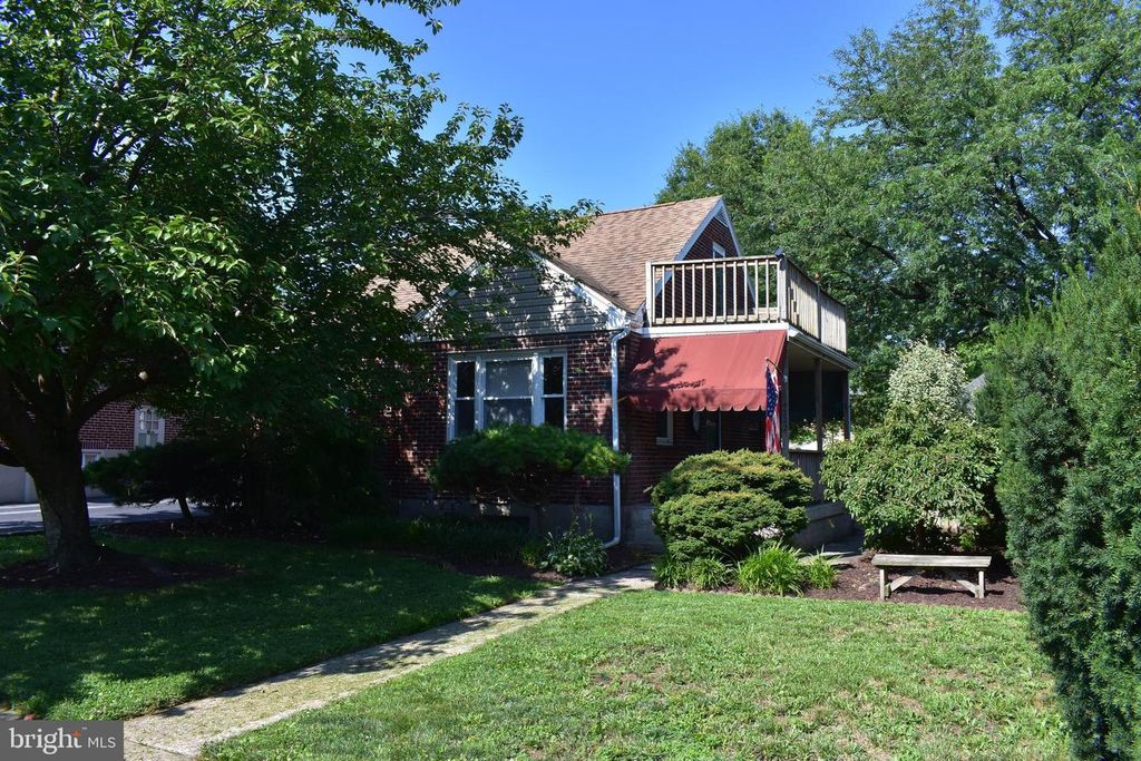 4322 8TH AVE, Temple, PA 19560