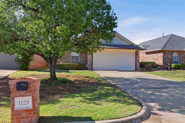 1128 NW 138th Street, Edmond, OK 73013
