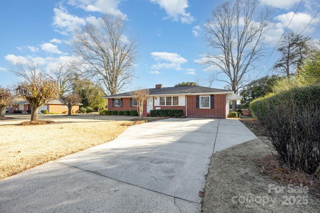 1213 Edgedale Drive, Salisbury, NC 28144