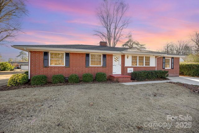 1213 Edgedale Drive, Salisbury, NC 28144