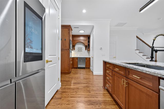 28 Riva Row, Spring, TX 77380